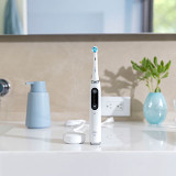 Establish a Healthy Toothbrushing Routine with Oral-B | Oral-B